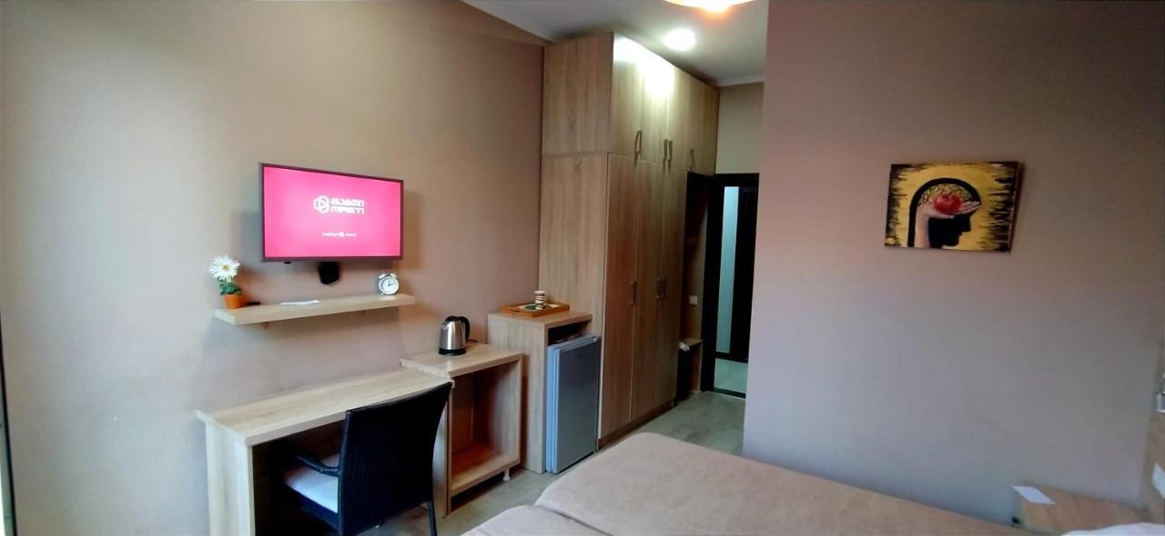 Winetorium Hotel Тбилиси Екстериор снимка